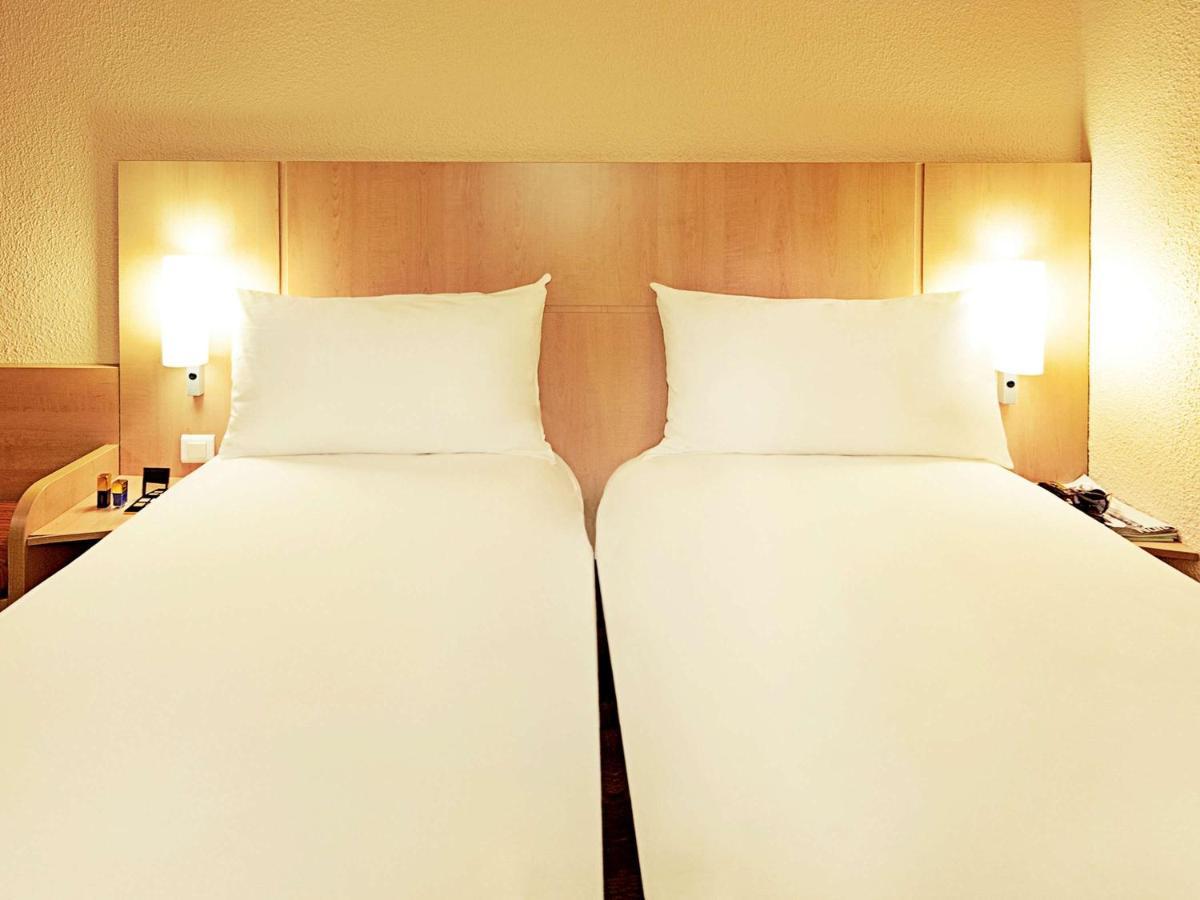Готель Ibis Geneve Petit Lancy Екстер'єр фото